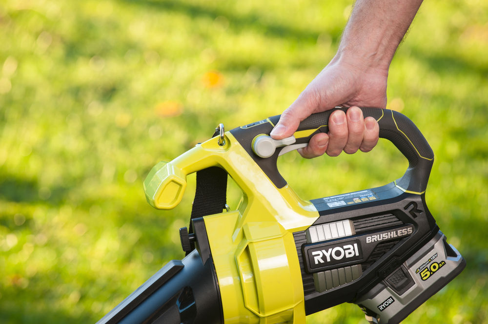 Воздуходувка-пылесос садовая бесщеточная RYOBI OBV18 (без батареи) система ONE +