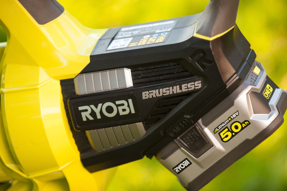 Воздуходувка-пылесос садовая бесщеточная RYOBI OBV18 (без батареи) система ONE +