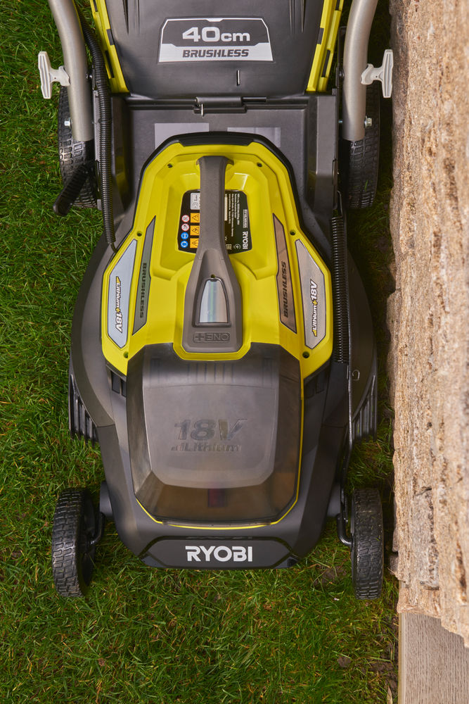 Газонокосилка RYOBI RY18LMX40A-0 (без батареи) система ONE +