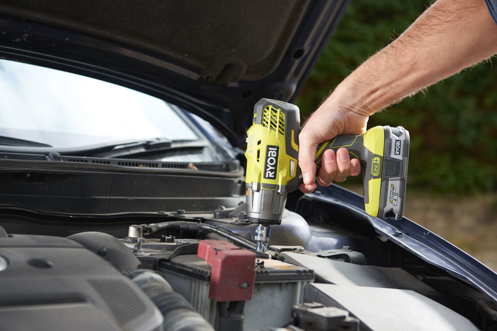 Гайковерт RYOBI R18IW3-120S система ONE +