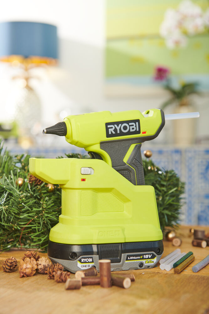 Термоклеевой пистолет RYOBI RGLM18-0 (без батареи) система ONE +