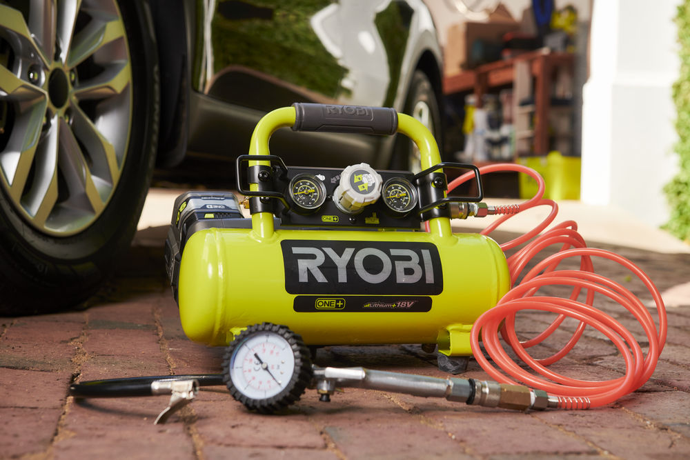 Компрессор безмасляный коаксиальный аккумуляторный RYOBI R18AC-0 (без батареи) система ONE +