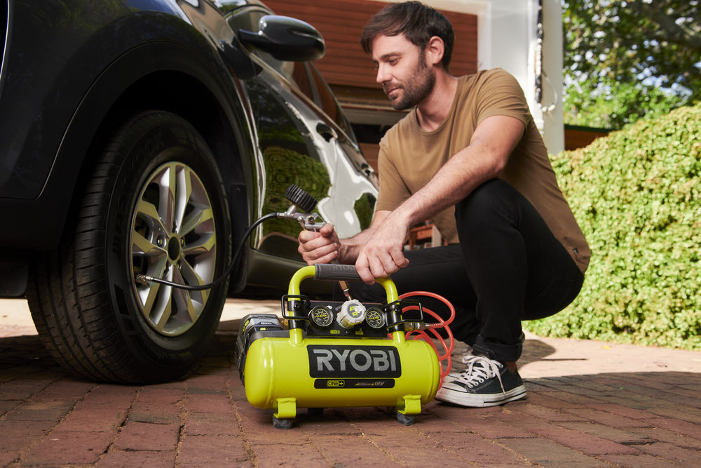 Компрессор безмасляный коаксиальный аккумуляторный RYOBI R18AC-0 (без батареи) система ONE +