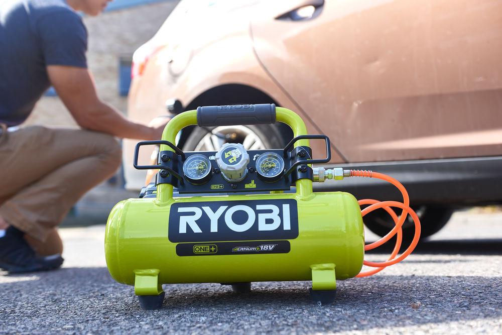 Компрессор безмасляный коаксиальный аккумуляторный RYOBI R18AC-0 (без батареи) система ONE +
