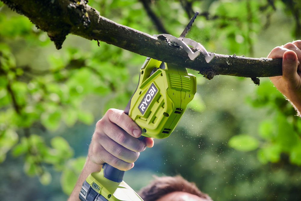 Пила садовая RYOBI RY18PSA-0 (без батареи) система ONE +