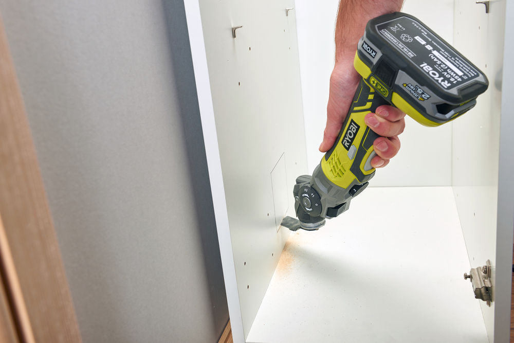 Многофункциональный инструмент RYOBI R18MT-0 (без батареи) система ONE +