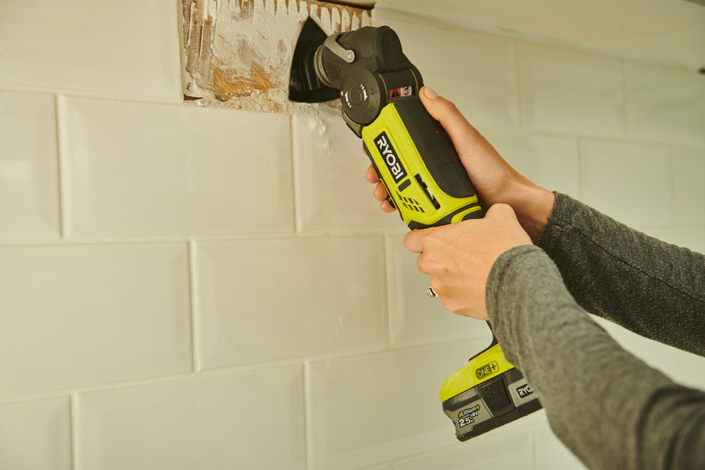 Многофункциональный инструмент RYOBI R18MT-0 (без батареи) система ONE +