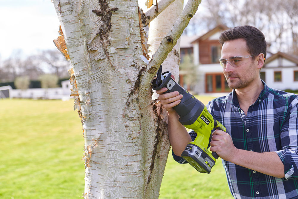 Пила сабельная RYOBI R18RS-0 (без батареи) система ONE +