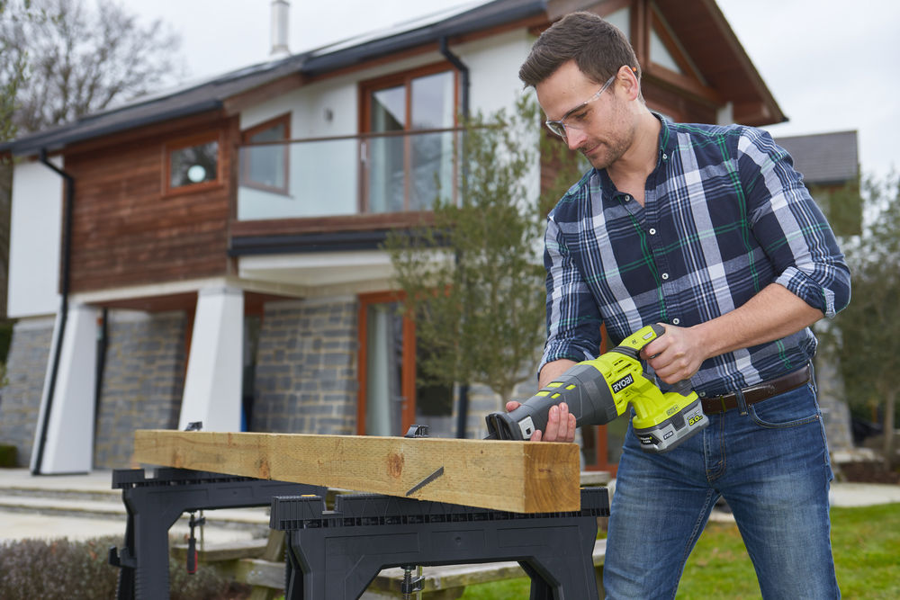 Пила сабельная RYOBI R18RS-0 (без батареи) система ONE +