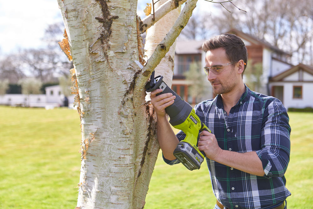 Пила сабельная RYOBI R18RS-0 (без батареи) система ONE +