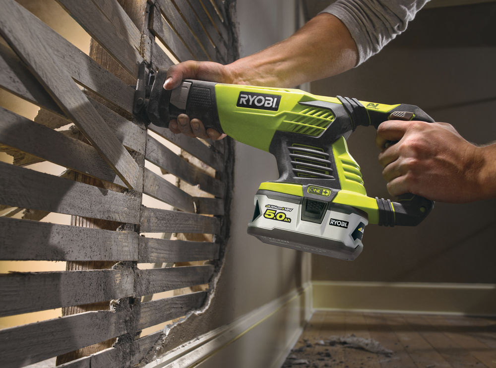 Пила сабельная RYOBI RRS1801M (без батареи) система ONE +