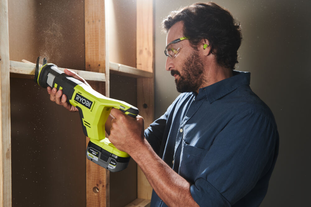 Пила сабельная RYOBI RRS18-0 (без батареи) система ONE +