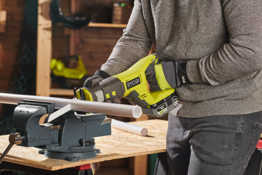 Пила сабельная RYOBI RRS18-0 (без батареи) система ONE +