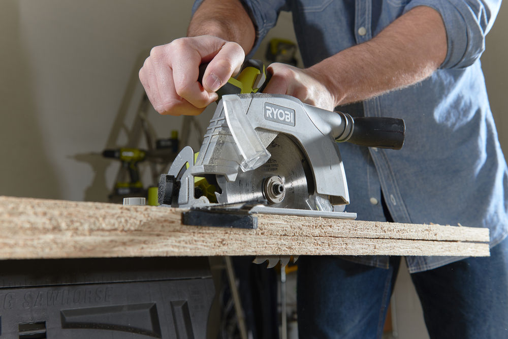 Пила циркулярная RYOBI R18CS-0 (без батареи) система ONE +