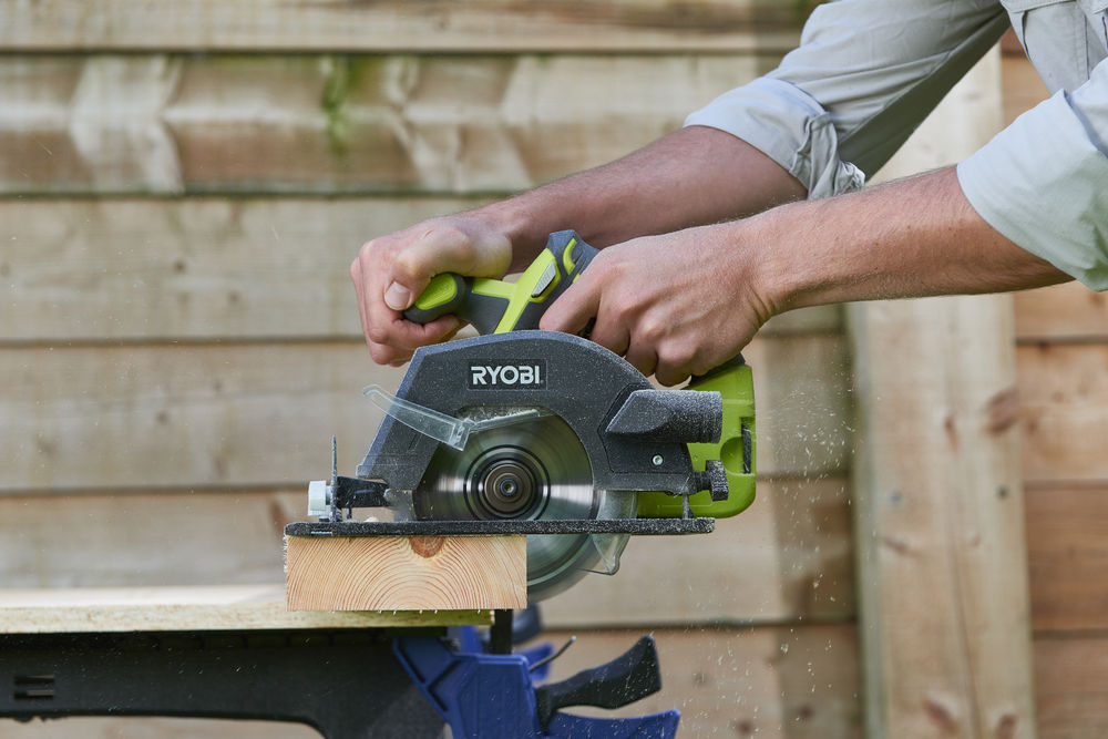 Пила циркулярная RYOBI R18CSP-0 (без батареи) система ONE +