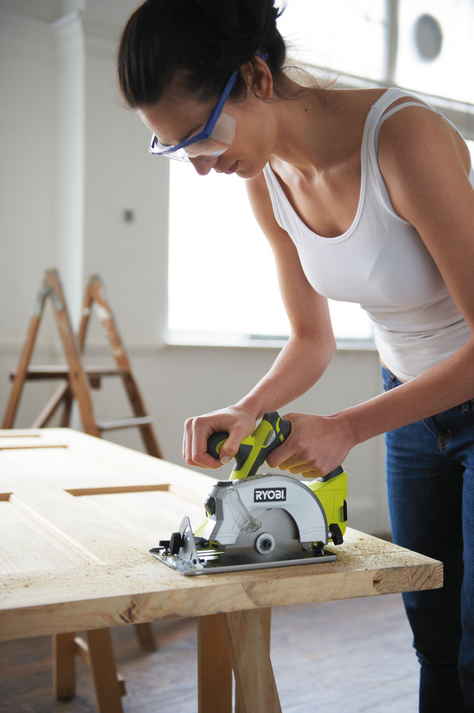 Пила циркулярная RYOBI RWSL1801M (без батареи) система ONE +