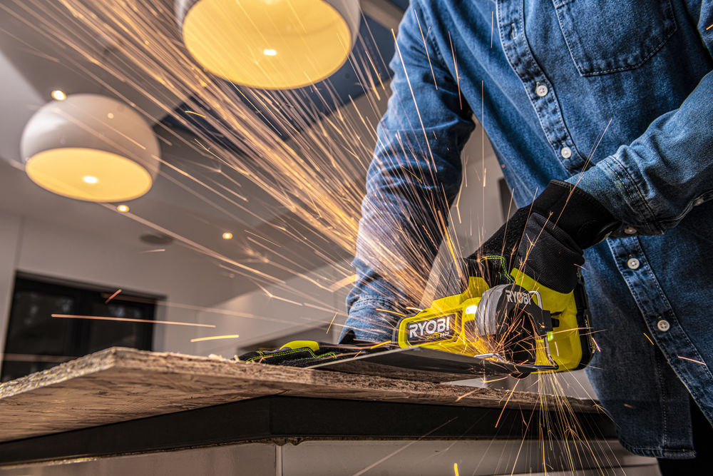 Пила циркулярная аккумуляторная Ryobi HP RCT18C-0 (без батареи) система ONE +