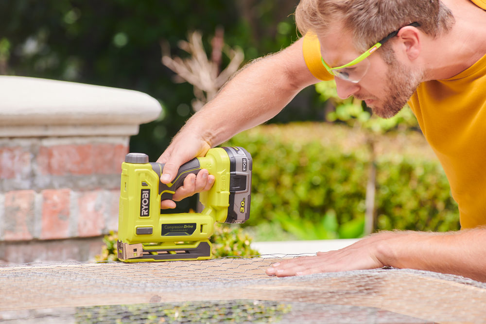 Степлер RYOBI R18ST50-0 (без батареи) система ONE +