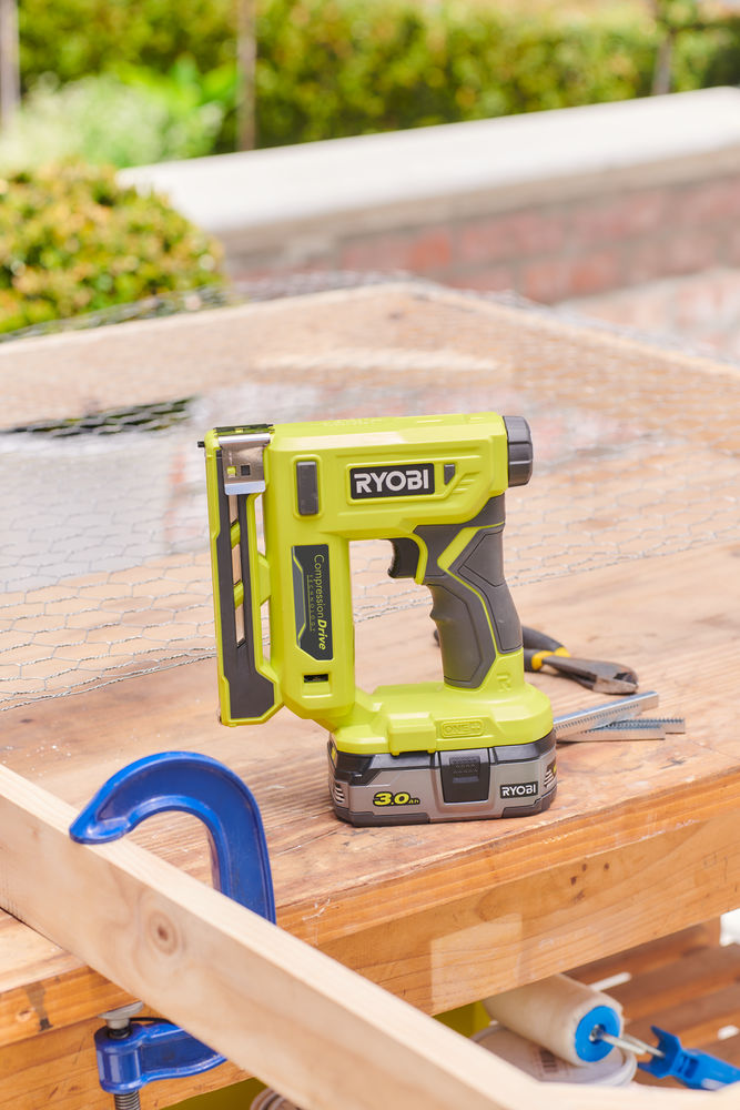 Степлер RYOBI R18ST50-0 (без батареи) система ONE +