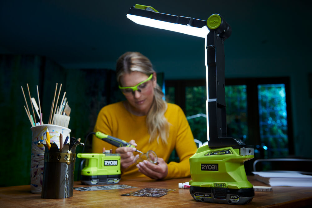 Фонарь трансформер RYOBI R18ALF-0 (без батареи) система ONE +