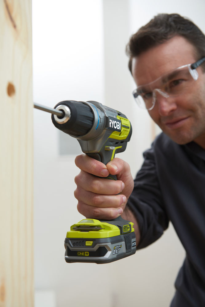 Ударная дрель-шуруповерт RYOBI R18PDBL-0 (без батареи) система ONE +