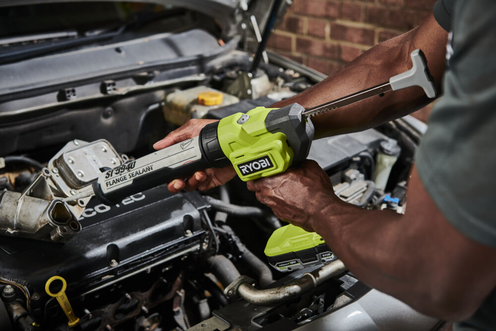 Пистолет для герметика RYOBI RCG18-0 (без батареи) система ONE +