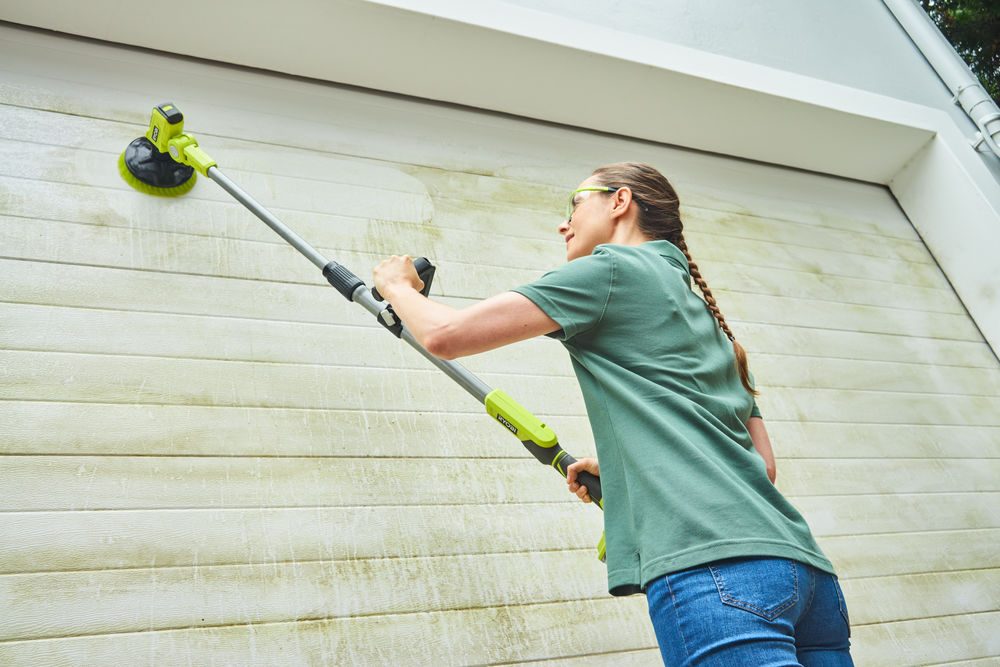 Телескопическая щетка RYOBI R18TPS-0 (без батареи) система ONE +