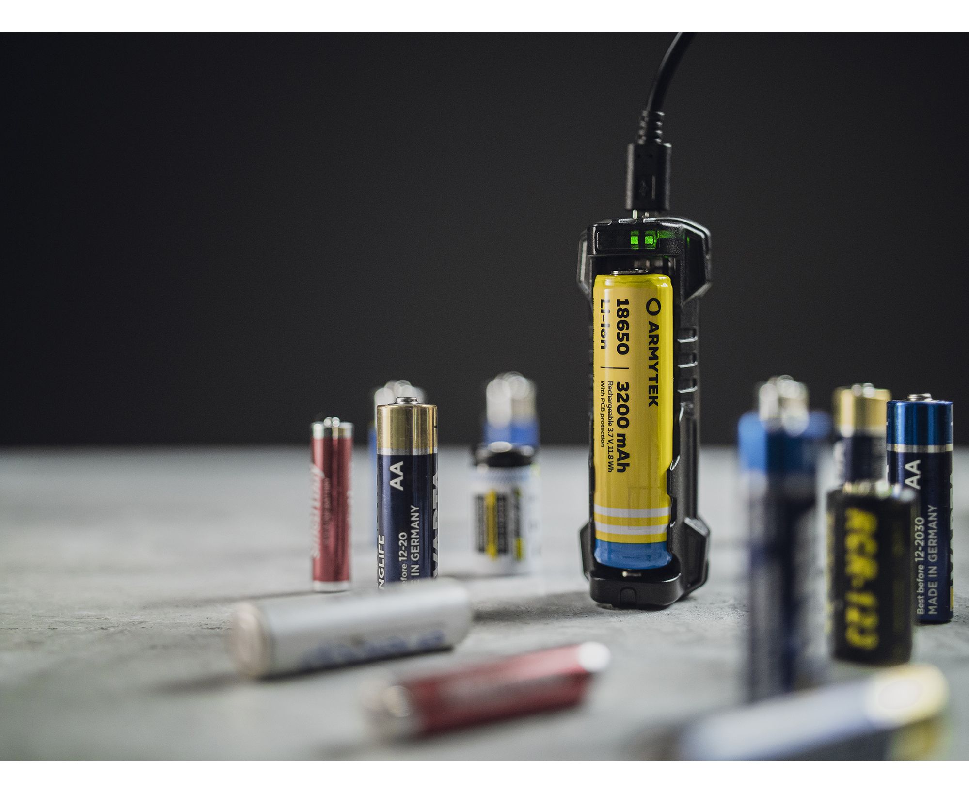 Зарядное устройство Armytek Handy C1 Pro