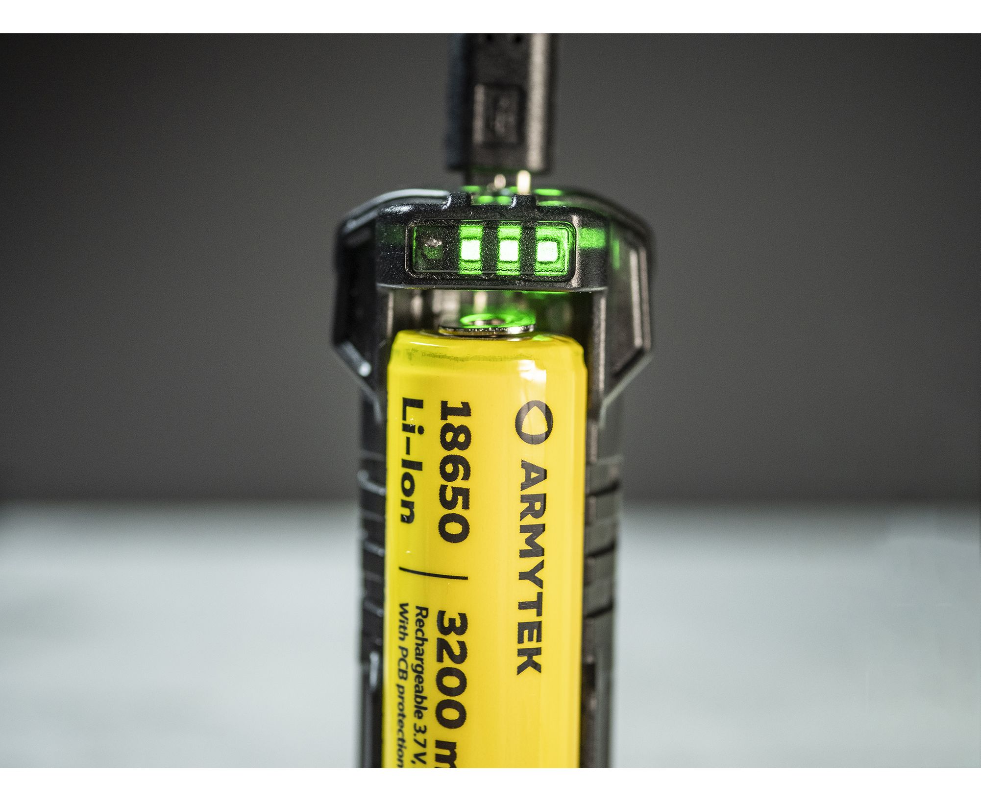 Зарядное устройство Armytek Handy C1 Pro