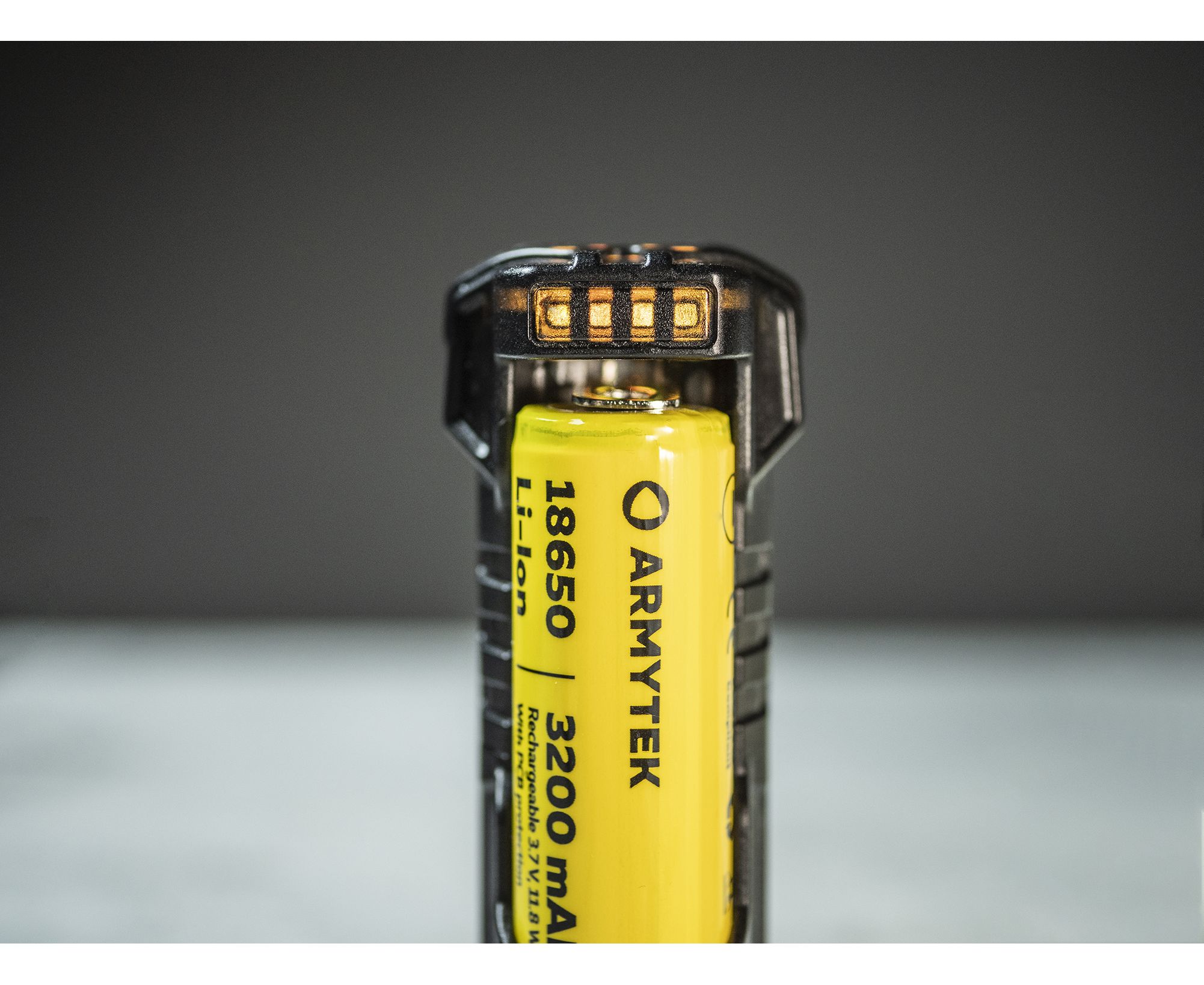 Зарядное устройство Armytek Handy C1 Pro
