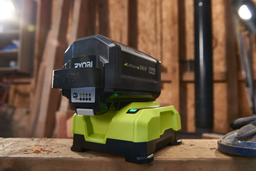 Зарядное устройство RYOBI RY36C60A