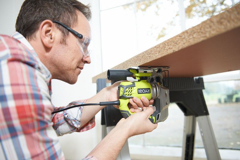 Лобзик RYOBI RJS1050-K