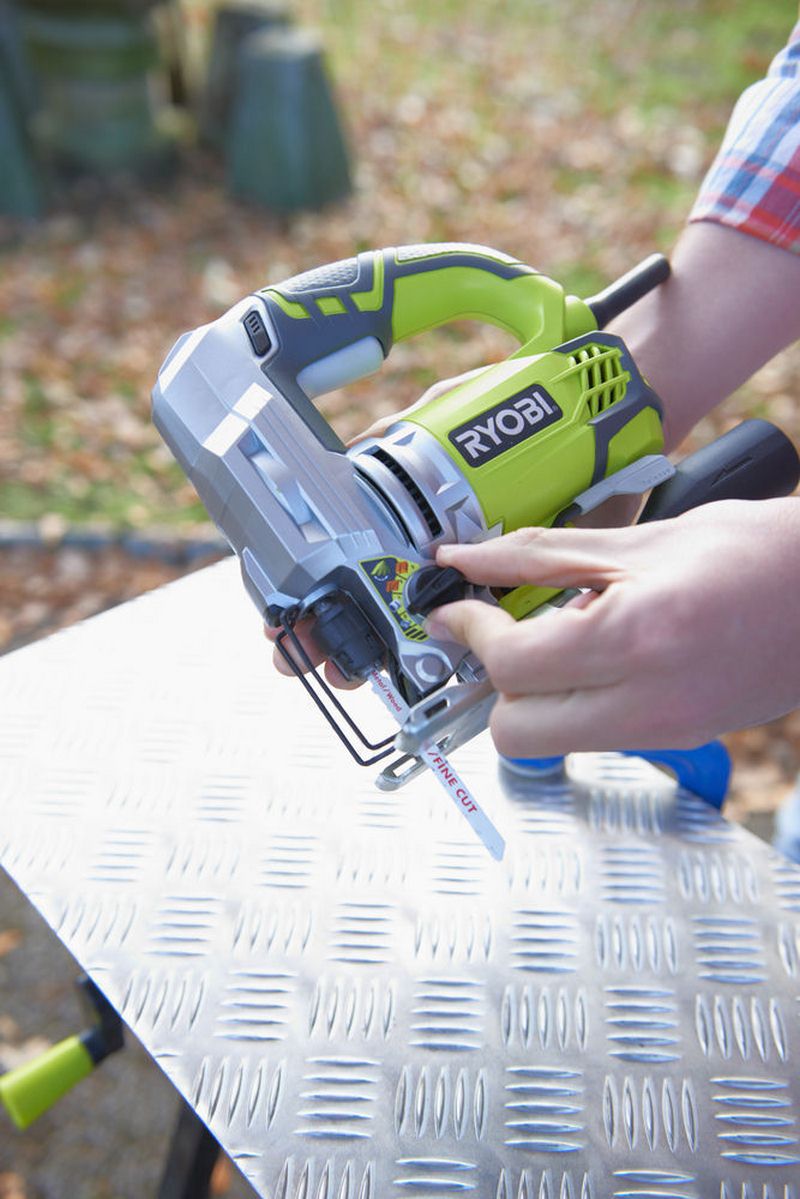 Лобзик RYOBI RJS1050-K