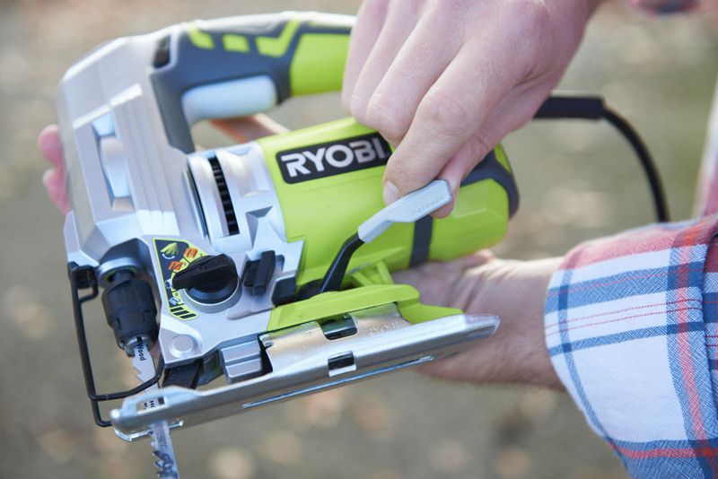 Лобзик RYOBI RJS1050-K