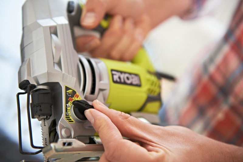 Лобзик RYOBI RJS1050-K