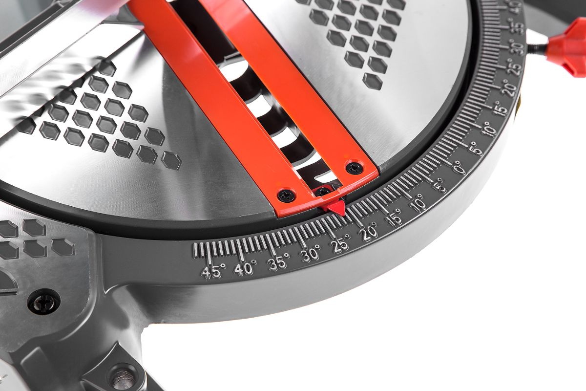 Пила торцовочная комбинированная ( + распиловочный стол) Hammer Flex STL1200/210C