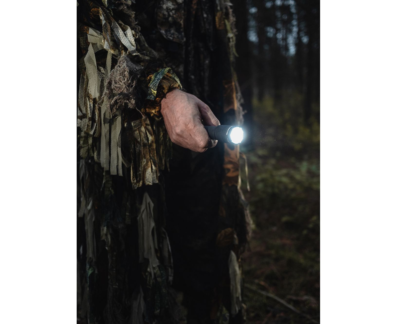 Фонарь Armytek Dobermann Extended Set Белый
