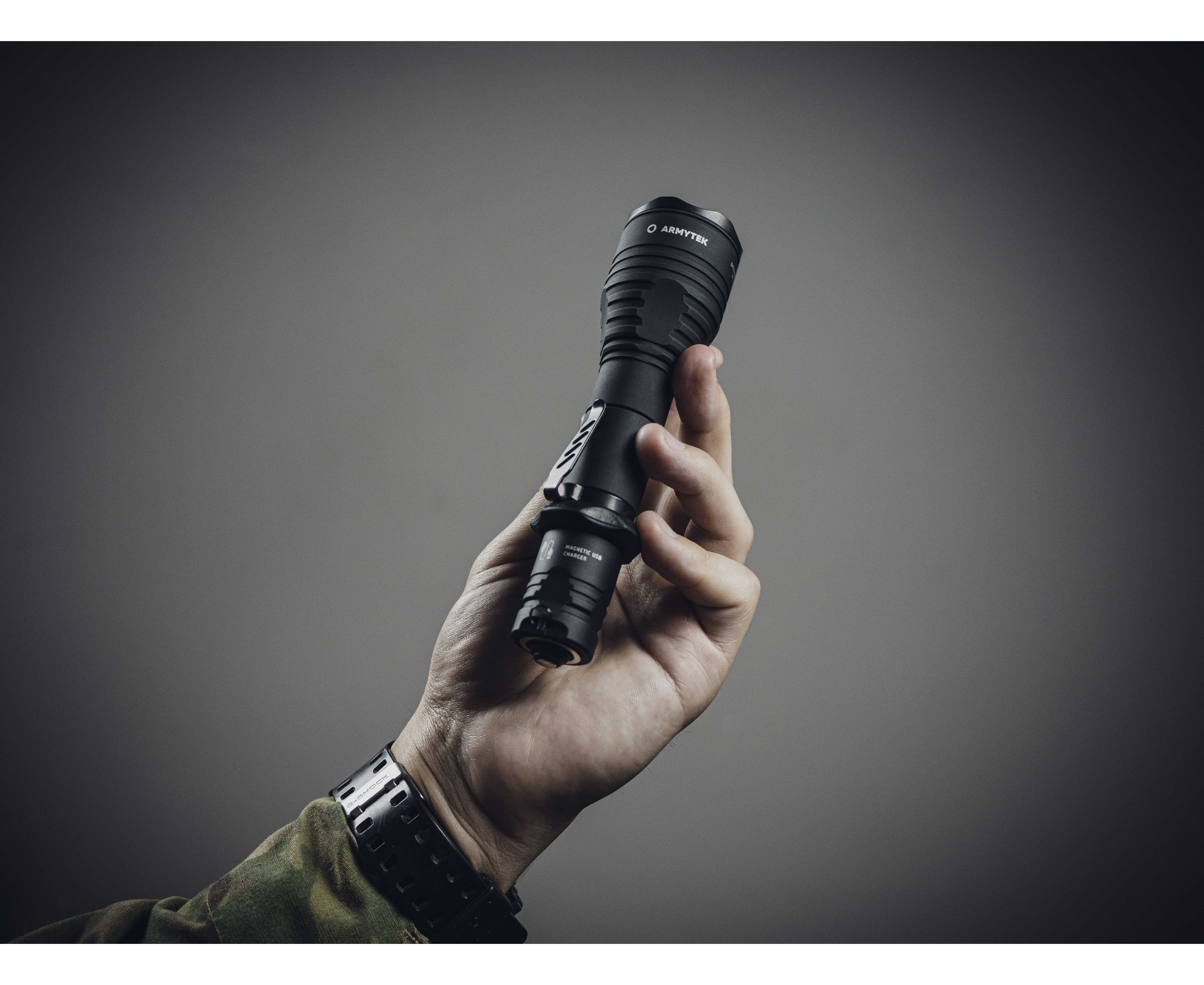 Фонарь Armytek Viking Pro Magnet USB Белый
