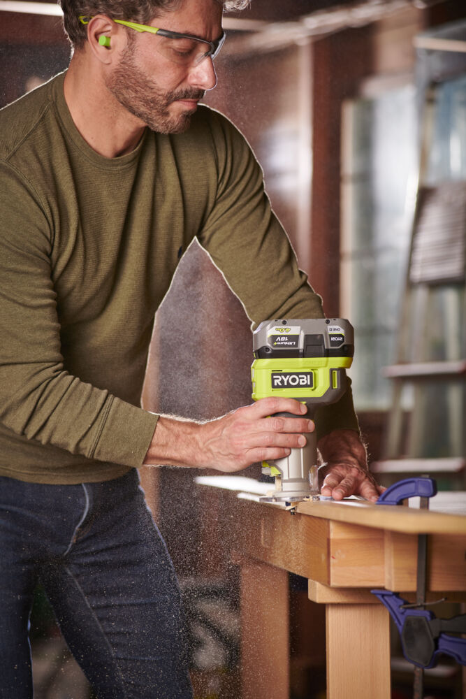 Фрезер кромочный RYOBI RTR18-0 (без батареи) система ONE +