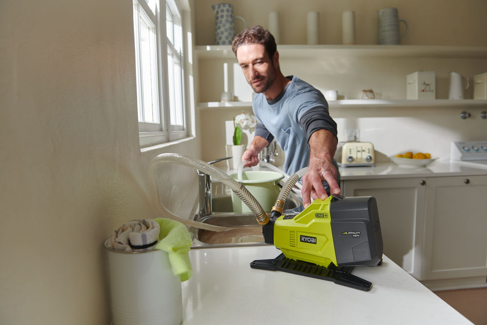 Насос для перекачки воды RYOBI R18TP-0 (без батареи) система ONE +