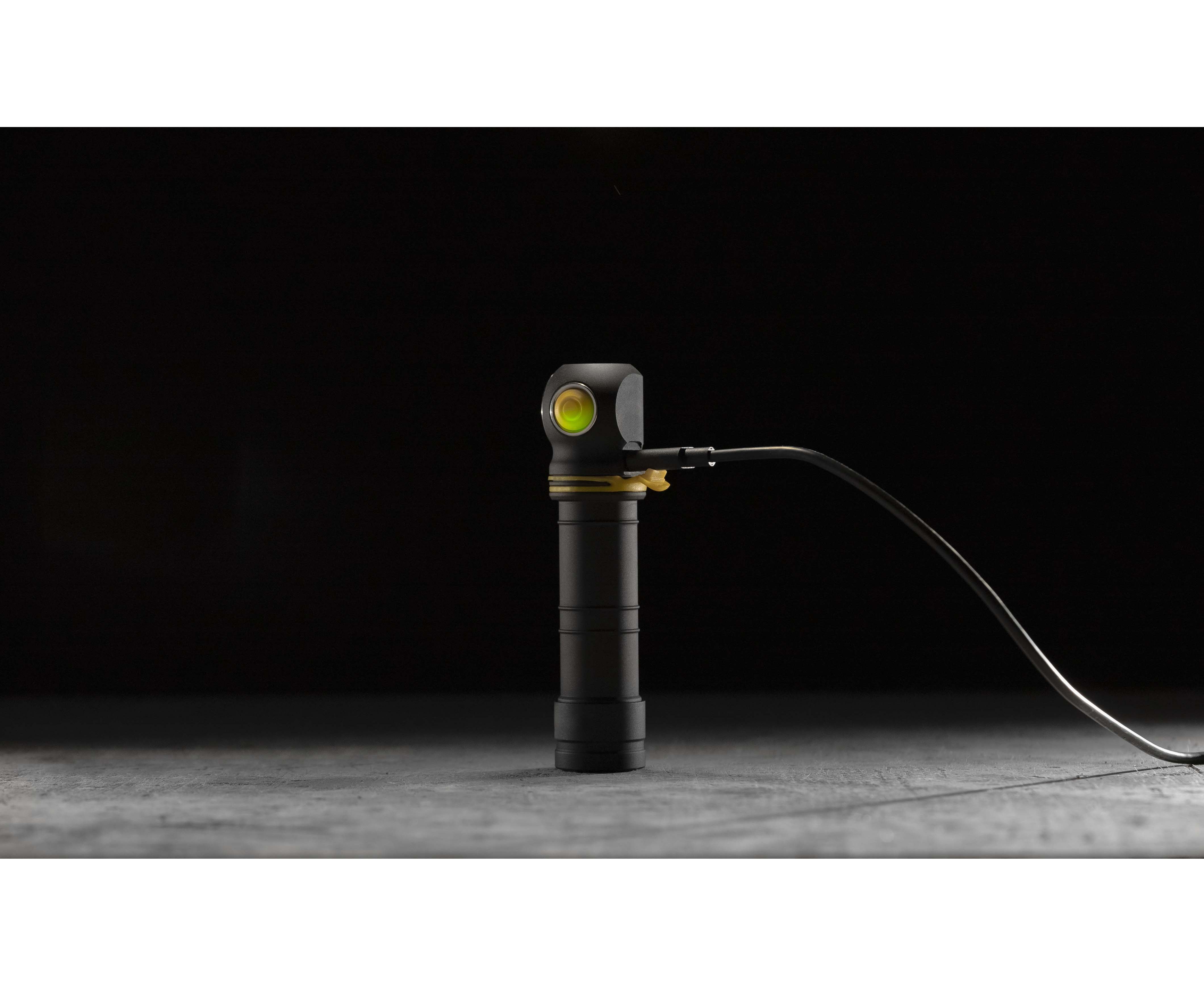 Фонарь Armytek Elf C2 Max USB-C Теплый