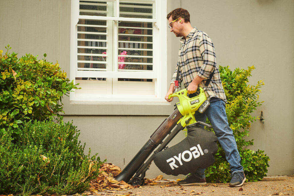Воздуходувка RYOBI RY18BVXA-150 система ONE +