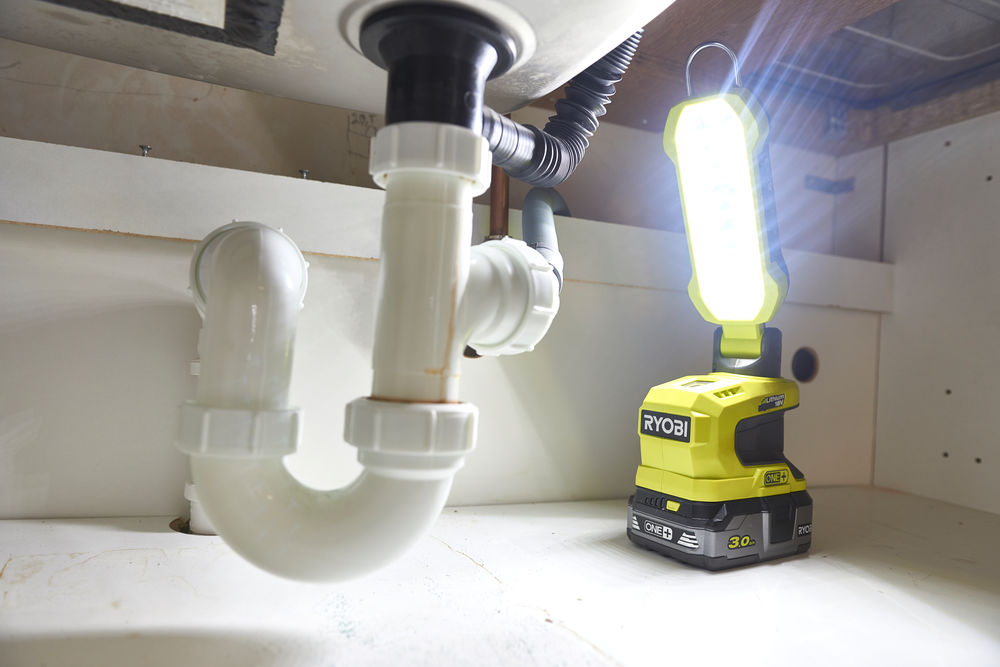 Фонарь RYOBI R18ALP-0 (без батареи) система ONE +