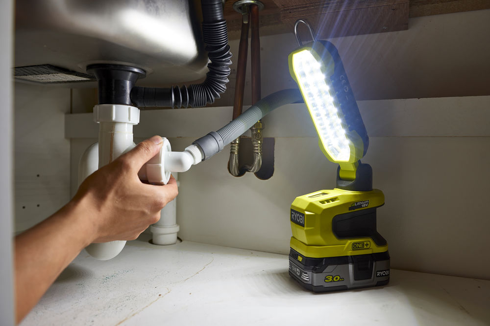 Фонарь RYOBI R18ALP-0 (без батареи) система ONE +