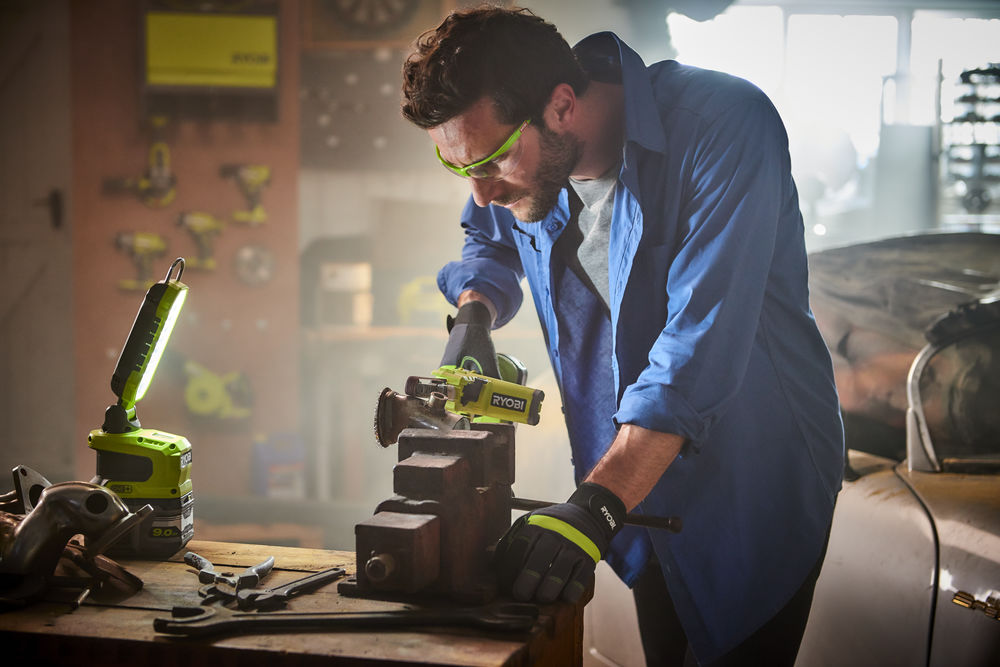 Фонарь RYOBI R18ALP-0 (без батареи) система ONE +